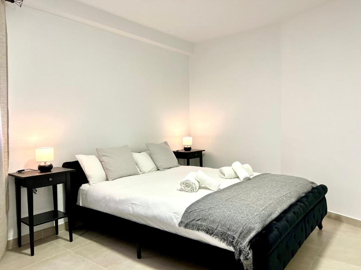 Scala & Balcony By Ele Apartments Malaga Luaran gambar